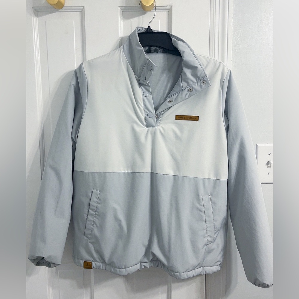 simply southern jacket gray and white in excellent condition